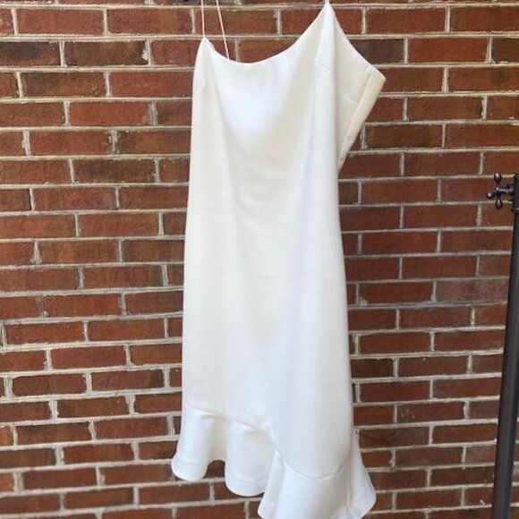 LIKELY Women's Banks Dress, bodycon fit and flounce at the hem. Size 12 - Picture 9 of 13